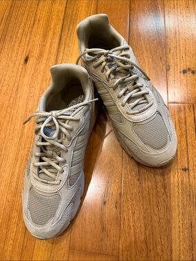 adidas Men's Beige/Tan Lace-Up Sneakers